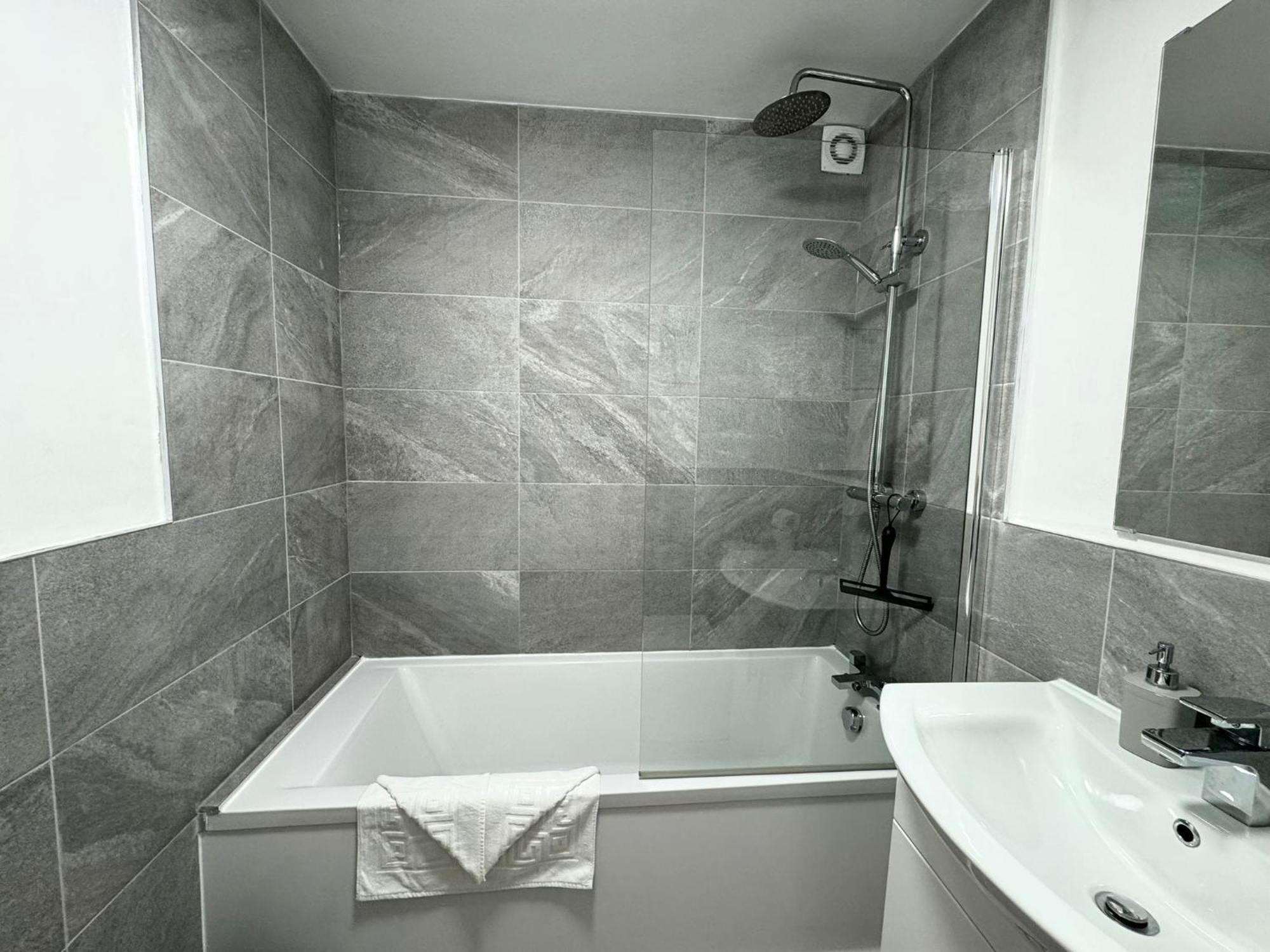 The Alnham, Large 3 Bed Apartment, Close To The City Newcastle upon Tyne Bagian luar foto